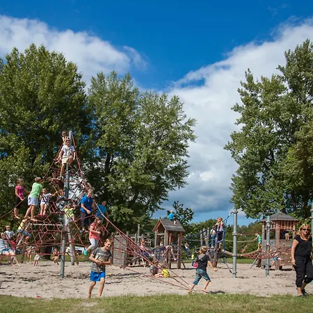 Freizeitcenter Oberrhein 호텔 3*