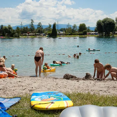 Freizeitcenter Oberrhein 호텔 라인먼스터